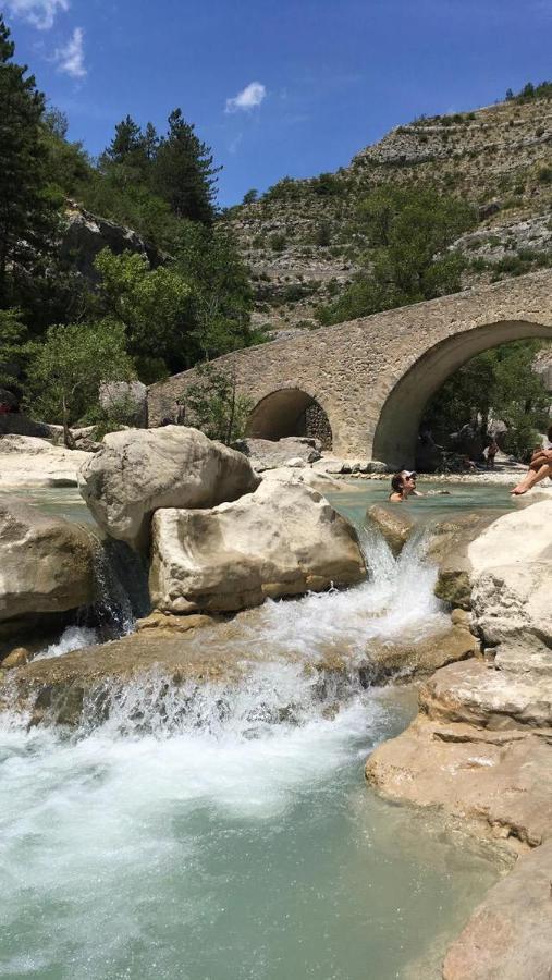 Rose Des Alpes Bed & Breakfast Serres  Bagian luar foto