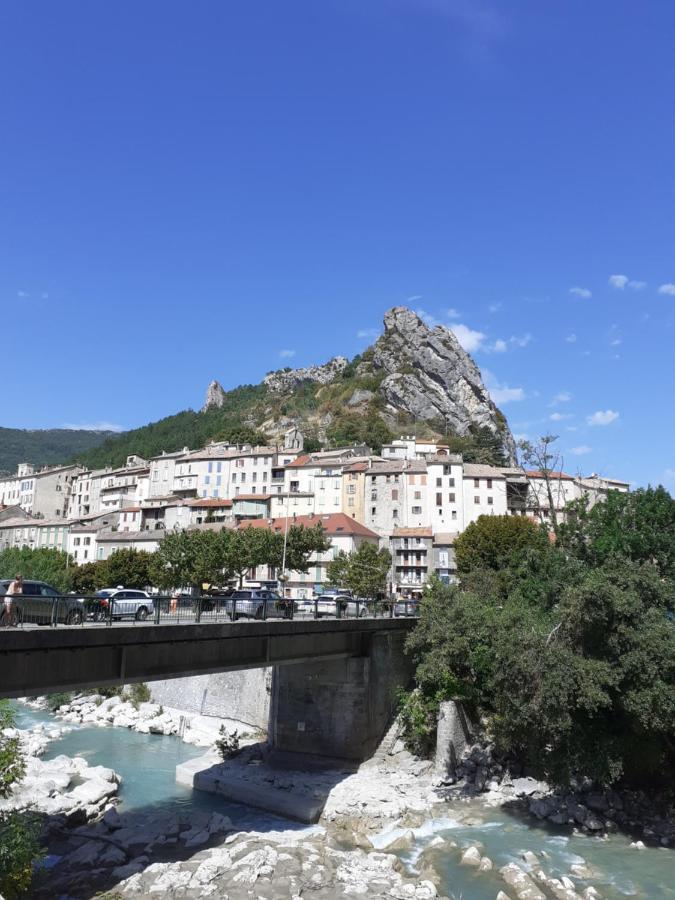 Rose Des Alpes Bed & Breakfast Serres  Bagian luar foto